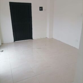 Arriendo local en cuba leningrado