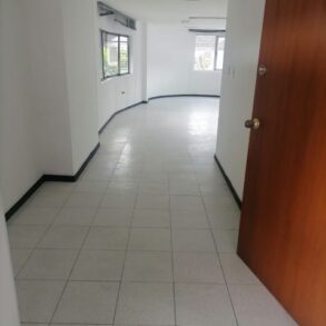 Arriendo local en la circunvalar