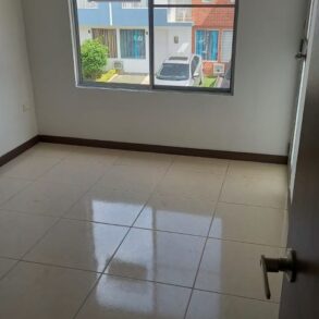 Arriendo casa en senderos del campo